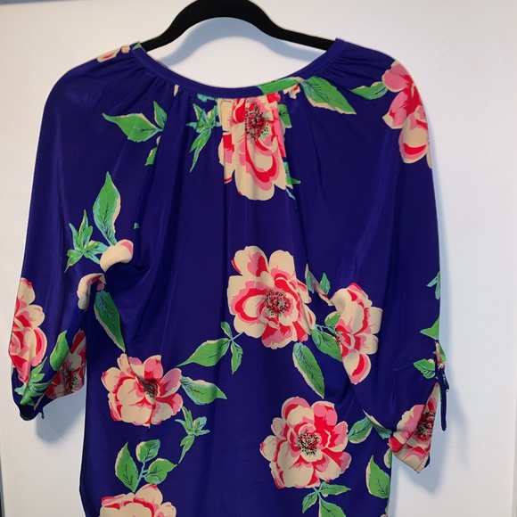 Yummi Kim Blue Blouse with Floral Design - Picture 3 of 3